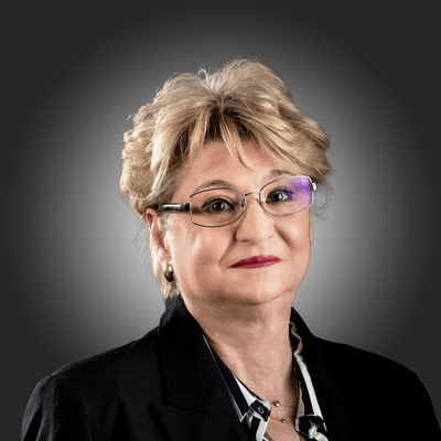 LILIANA COVRIG | Agricola - Neam de gospodari