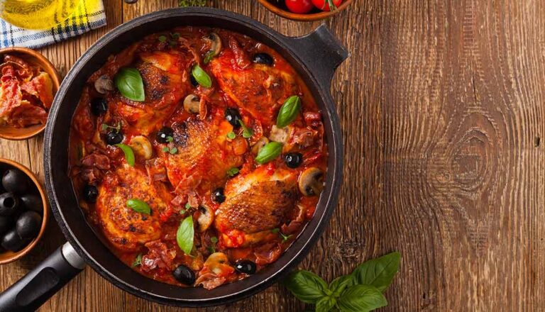 Chicken in zacusca sauce - autumn in dishes
