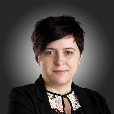 RALUCA SIMION | Agricola - Neam de gospodari