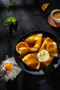 Clătite Crepes Suzette flambate cu coniac