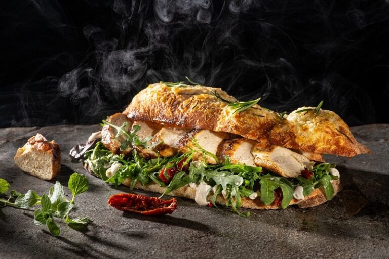 Foccacia cu Piept de Pui Fermier