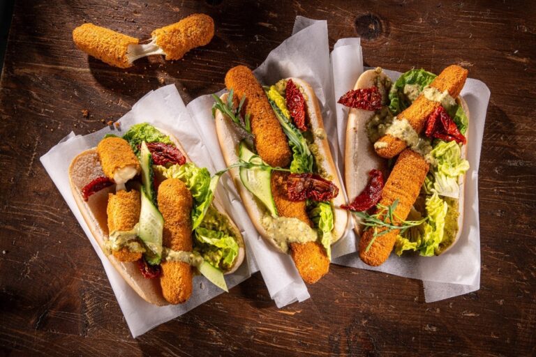 Mozzarella Sticks cu pesto de fistic și rucola