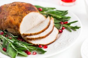 Piept de curcan fraged la cuptor – rețetă sănătoasă