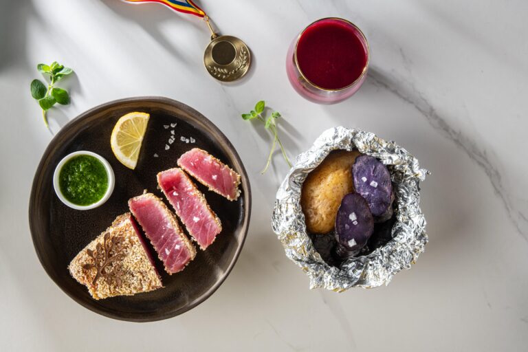 Steak de ton cu susan – rețetă sănătoasă și plină de proteine