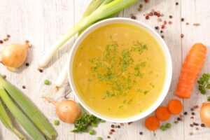 Stock de legume – bază pentru supe și preparate sănătoase