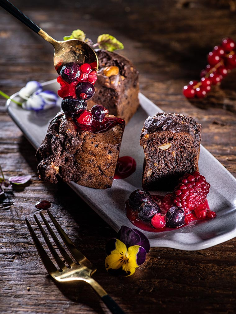 Brownie with berry compote