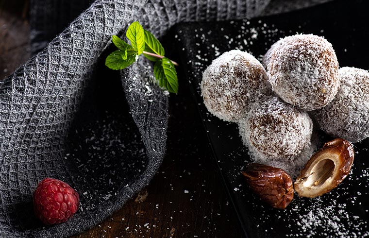 Raw Candies with Dates and Hazelnuts